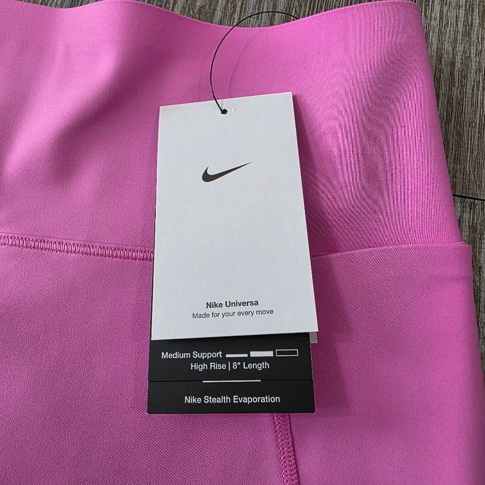 Nike Universa Women's High-Waisted 8" Biker Gym Shorts Seamless Front Pink M New - Picture 6 of 15